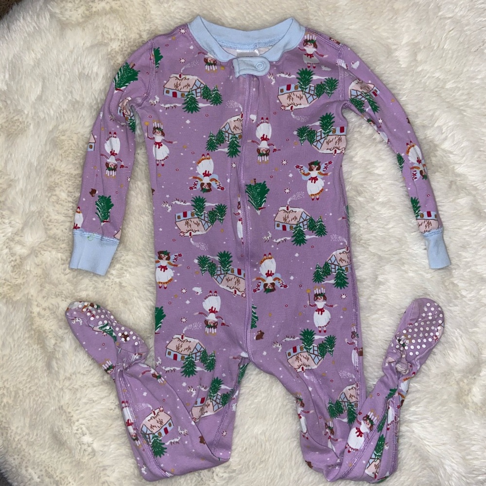 Hanna Andersson Footed Holiday Jammies, Size 90cm